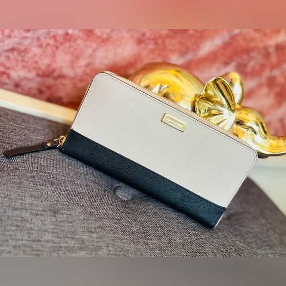kate spade Handbags - Kate Spade Neda Laurel Way Wallet